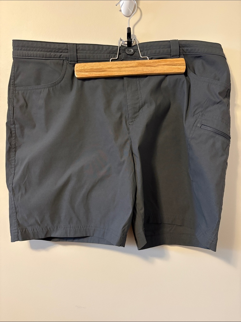 Eddie Bauer Coral Charcoal Black Flat-Front Women's Shorts